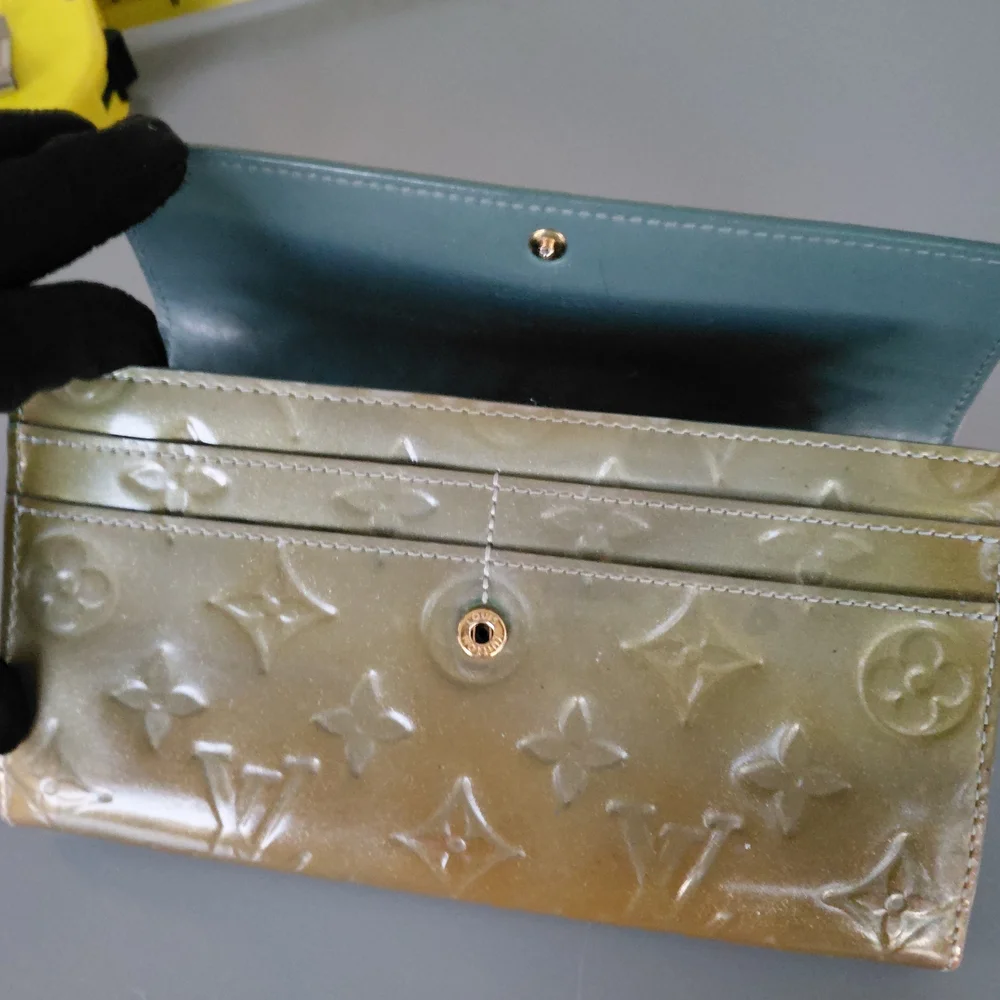 Louis Vuitton Green Olive Sarah Veris Classic Signature Monogram Print - Picture 10 of 11